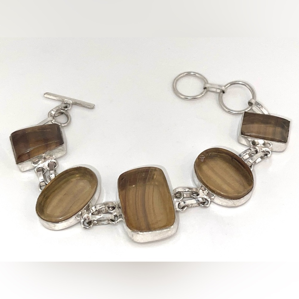 Translucent Fluorite Bracelet - Picture 4 of 7